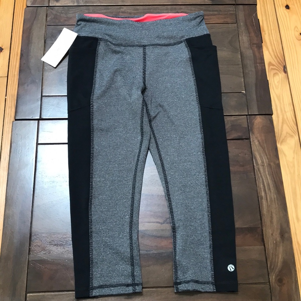 Yoga Pant Capris with Pockets